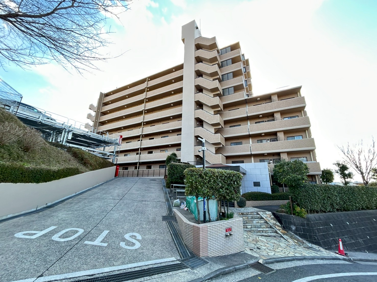 クレストフォルム市が尾南