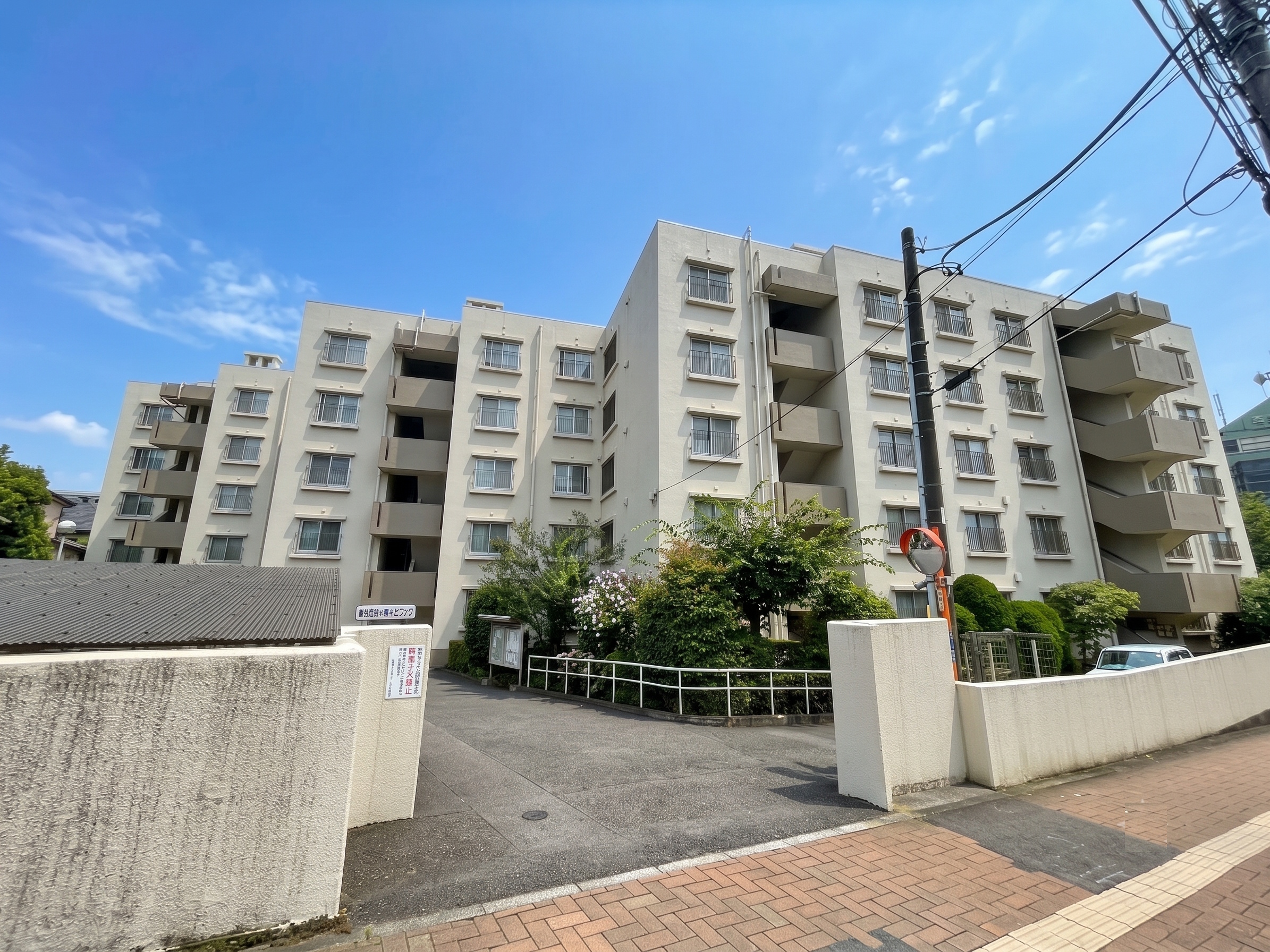 西市ヶ尾ドエリングＢ棟