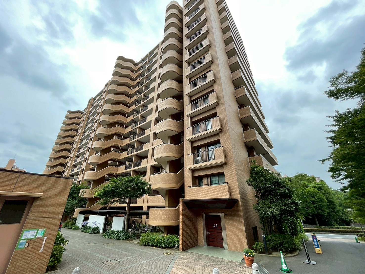 港北ニュータウンイオ6番館