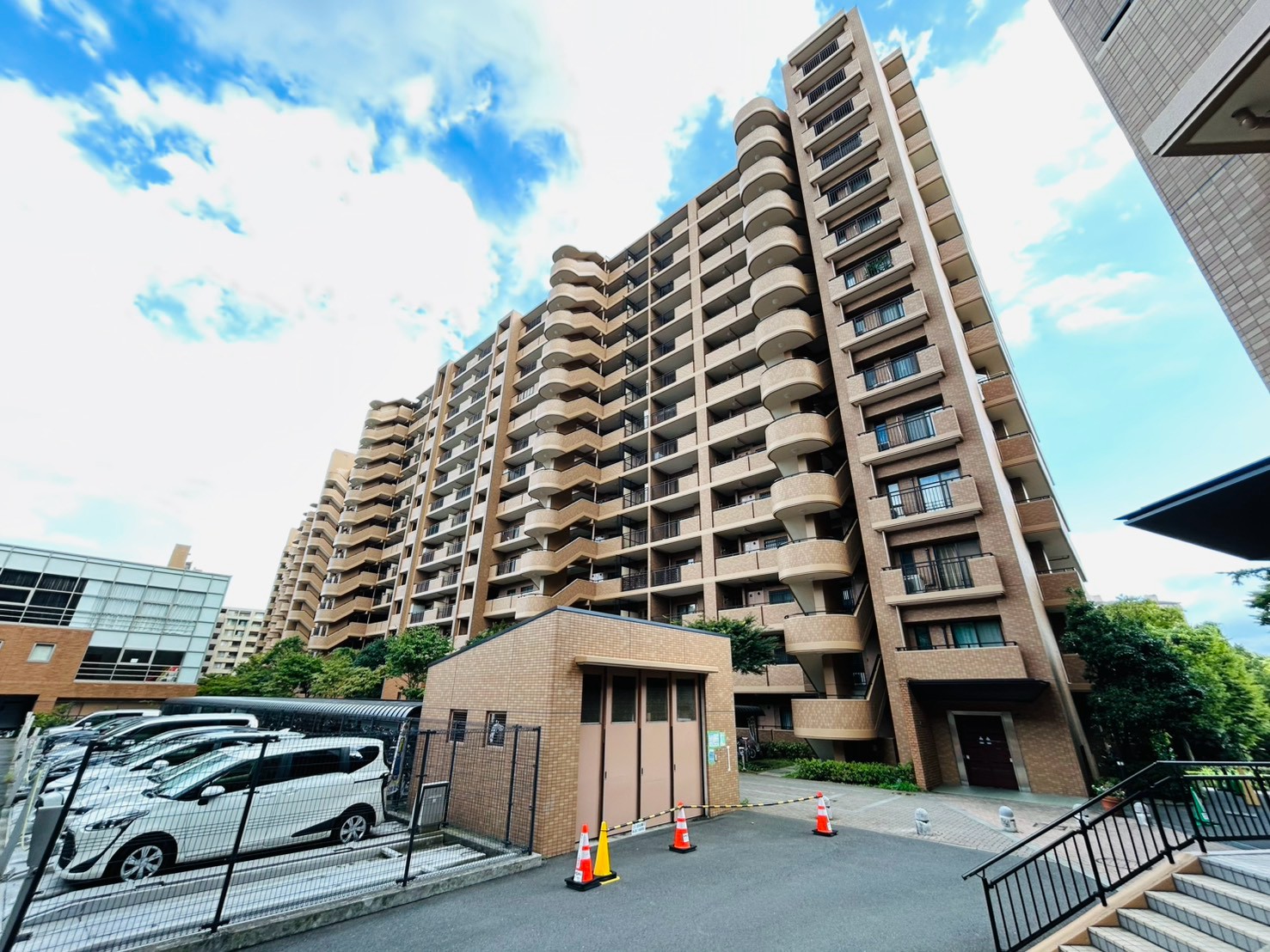 港北ニュータウンイオ6番館